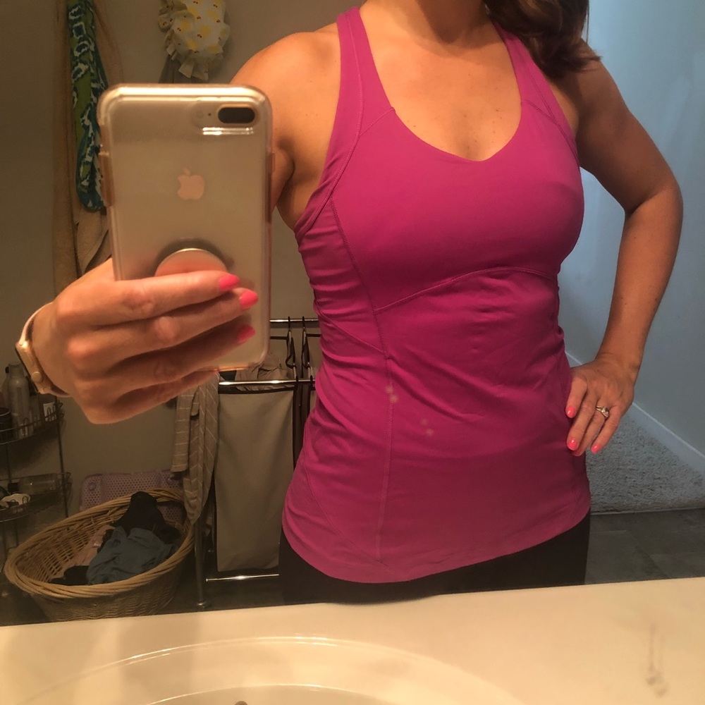 ⭐️Fast shipper⭐️ Lululemon tank